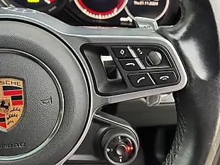 Used 2019 Porsche Cayenne Tiptronics Jet Black - Interior and Exterior details 13