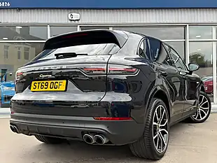 Used 2019 Porsche Cayenne Tiptronics Jet Black - Interior and Exterior details 5