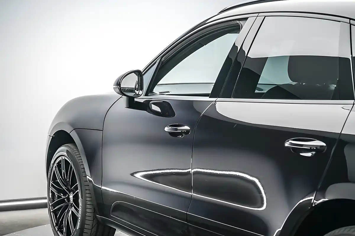 Used 2019 Porsche Macan Black - Interior and Exterior details 13