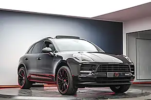 Used 2019 Porsche Macan Black - Interior and Exterior details 14