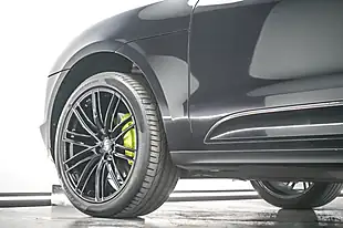 Used 2019 Porsche Macan Black - Interior and Exterior details 8
