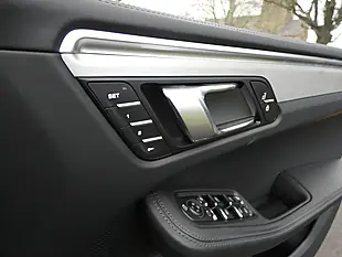 Used 2019 Porsche Macan Black - Interior and Exterior details 15