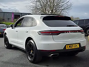 Used 2019 Porsche Macan Carrara White - Interior and Exterior details 5