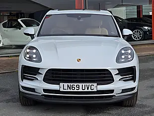 Used 2019 Porsche Macan Carrara White - Interior and Exterior details 6
