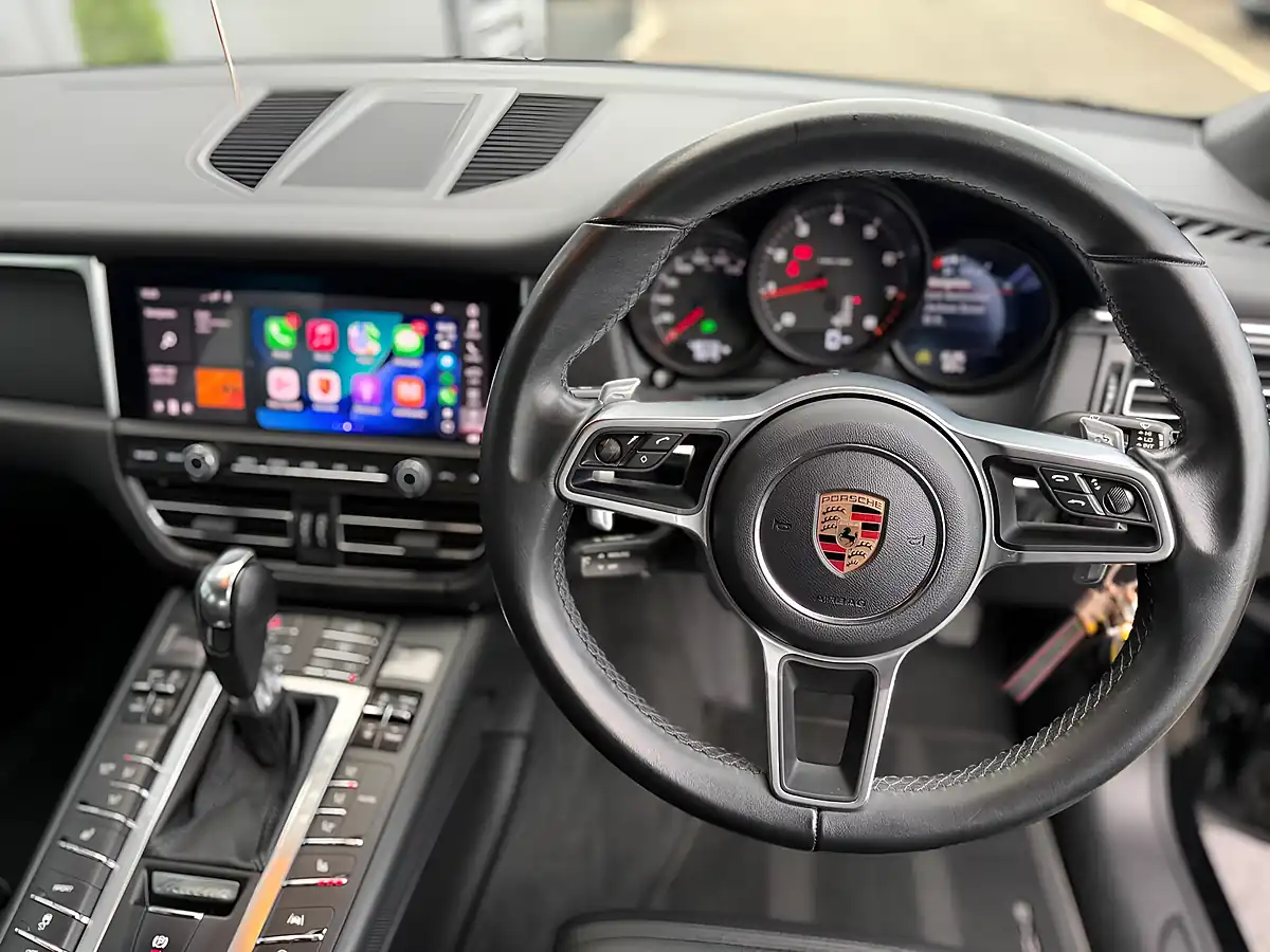 Used 2019 Porsche Macan Facelift Black - Interior and Exterior details 20