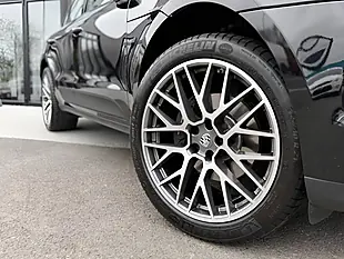 Used 2019 Porsche Macan Facelift Black - Interior and Exterior details 6