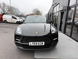 Used 2019 Porsche Macan Facelift Black - Interior and Exterior details 8
