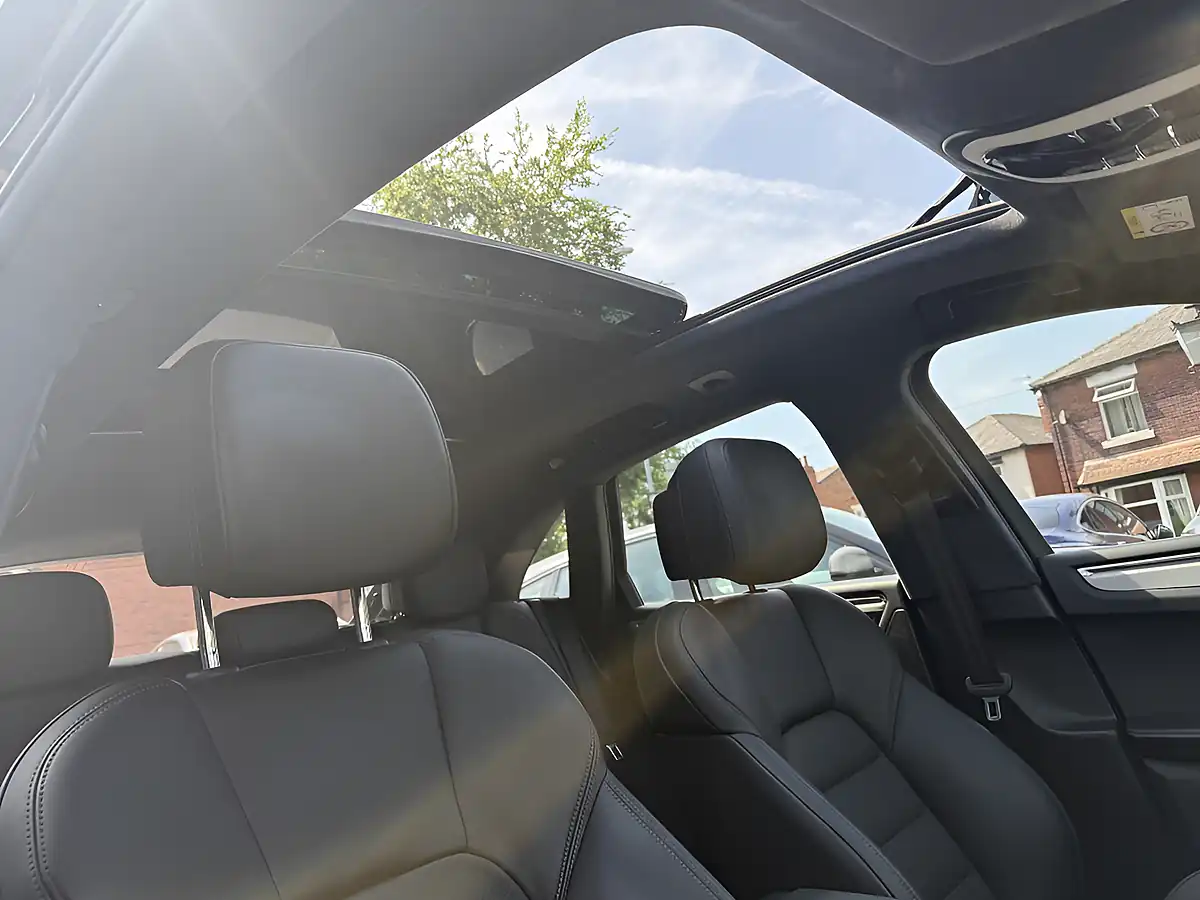 Used 2019 Porsche Macan Grey - Interior and Exterior details 12