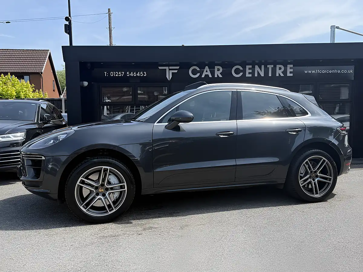 Used 2019 Porsche Macan Grey - Interior and Exterior details 2