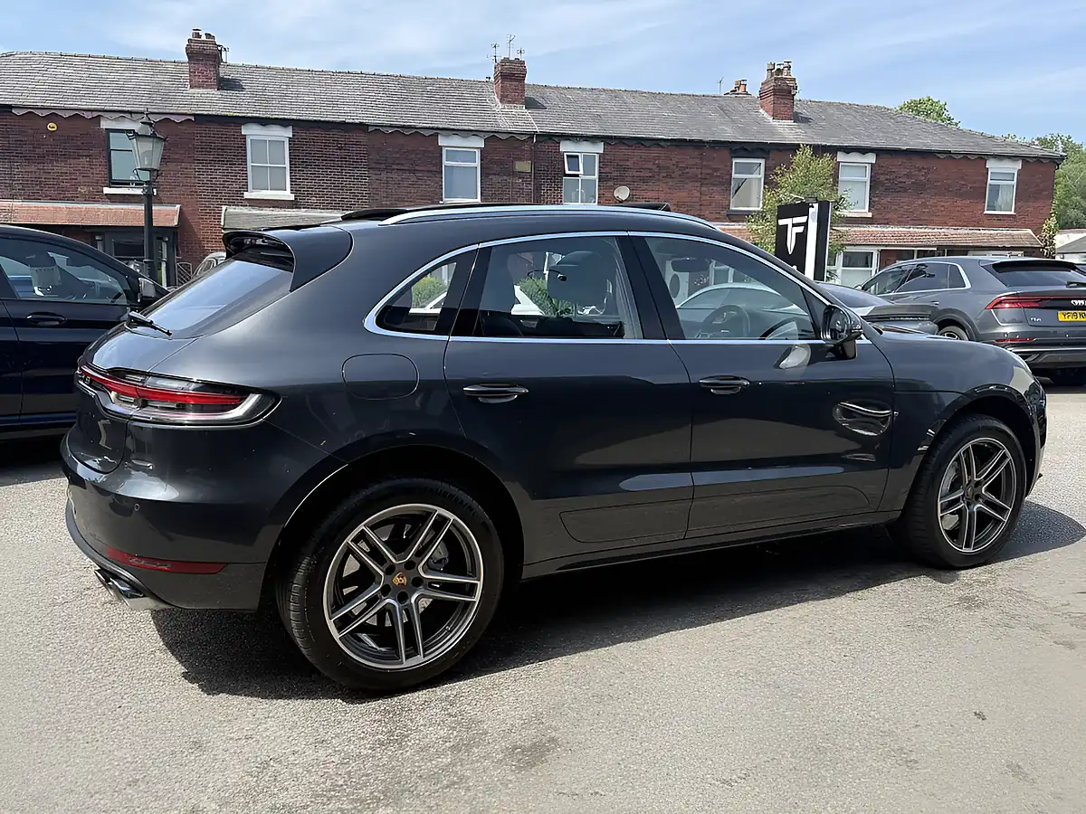 Used 2019 Porsche Macan Grey - Interior and Exterior details 8