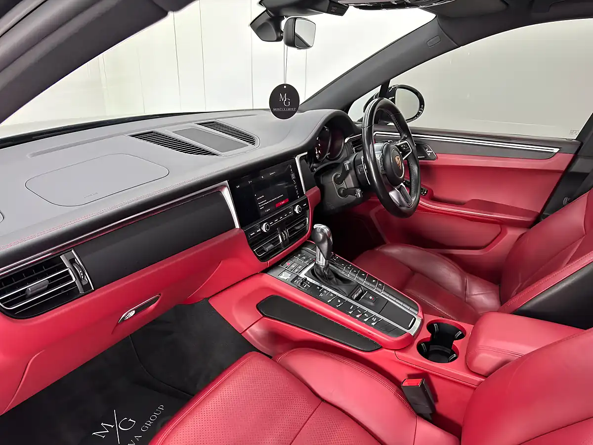 Used 2019 Porsche Macan High Spec Grey - Interior and Exterior details 10