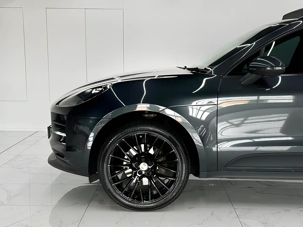 Used 2019 Porsche Macan High Spec Grey - Interior and Exterior details 19