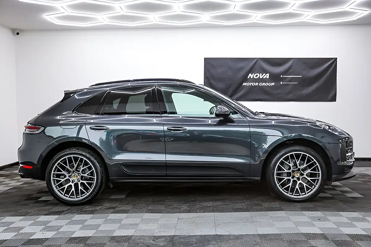 Used 2019 Porsche Macan S Grey - Interior and Exterior details 5