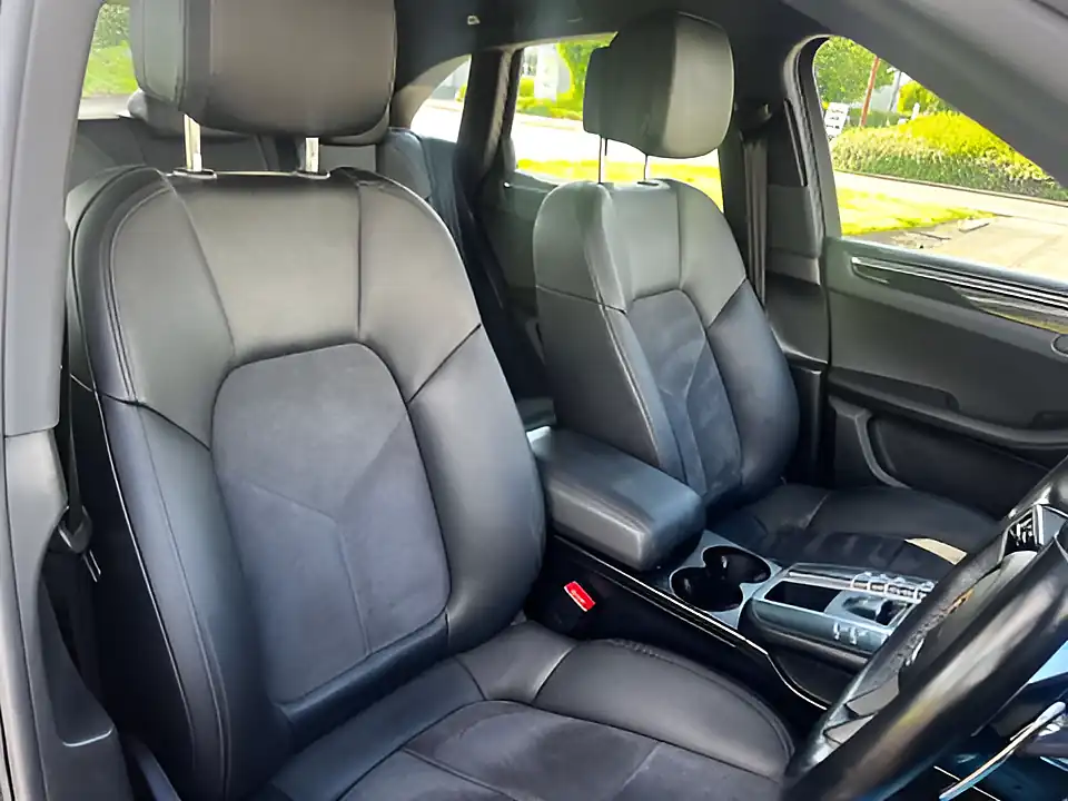 Used 2019 Porsche Macan S Grey - Interior and Exterior details 16