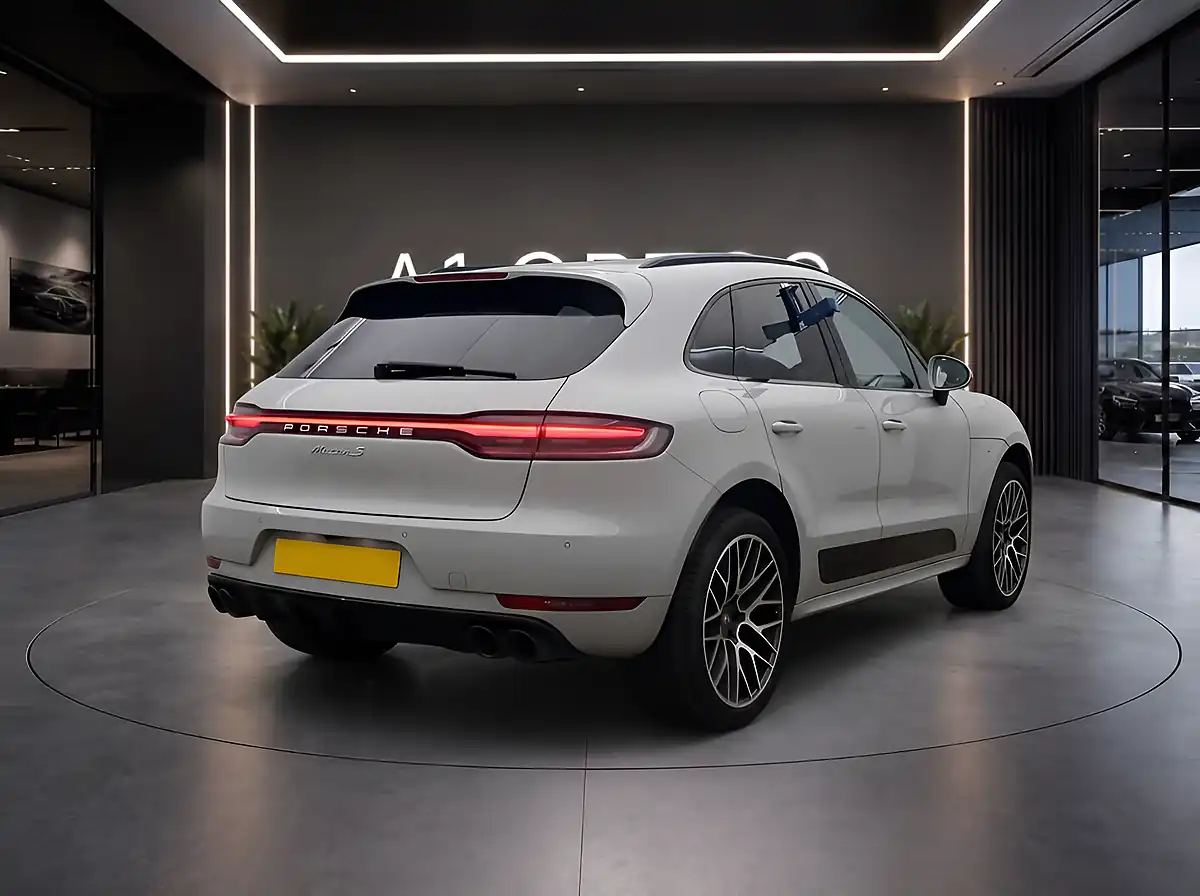 Used 2019 Porsche Macan S Grey - Interior and Exterior details 6