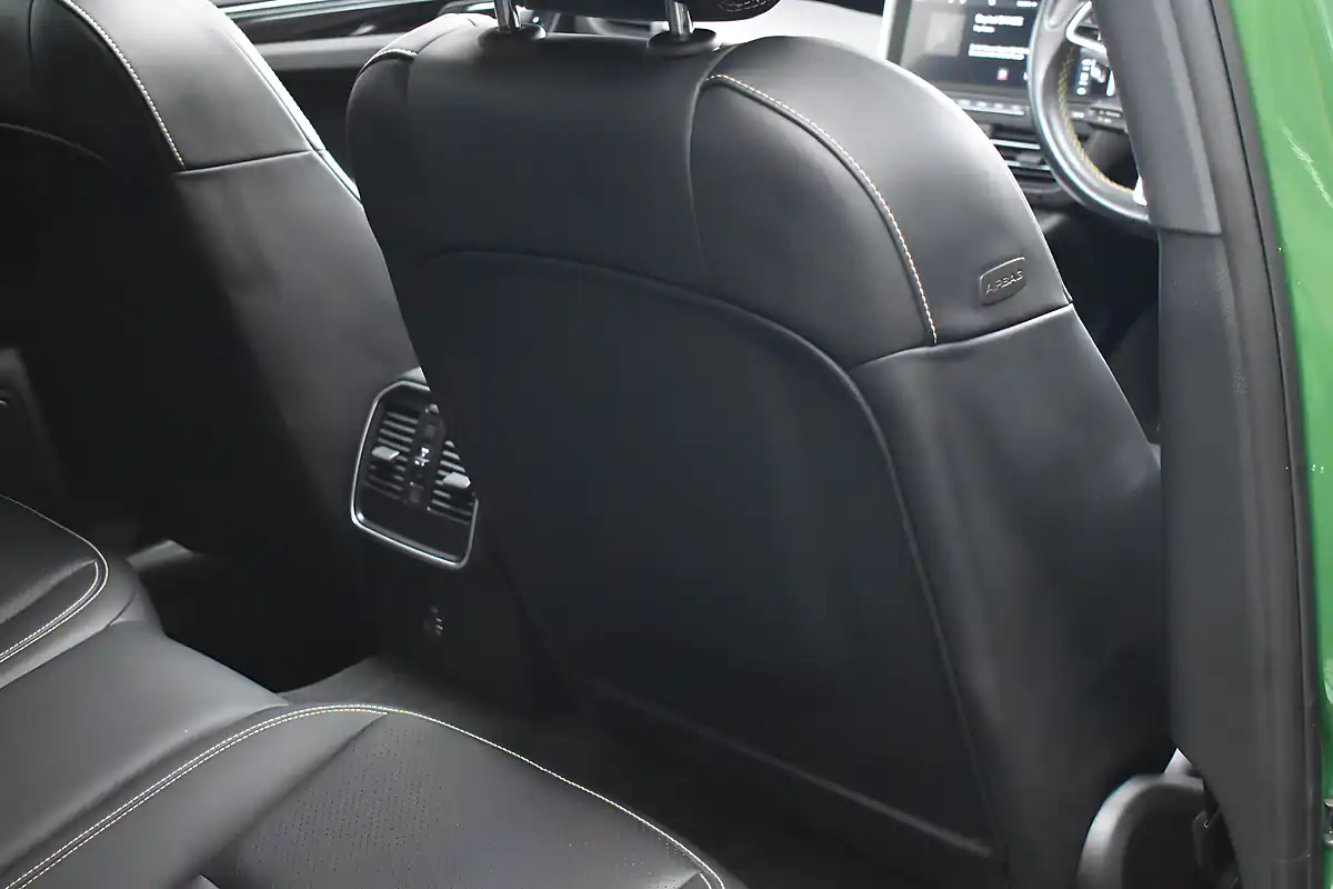Used 2019 Porsche Macan S Mamba Green - Interior and Exterior details 12