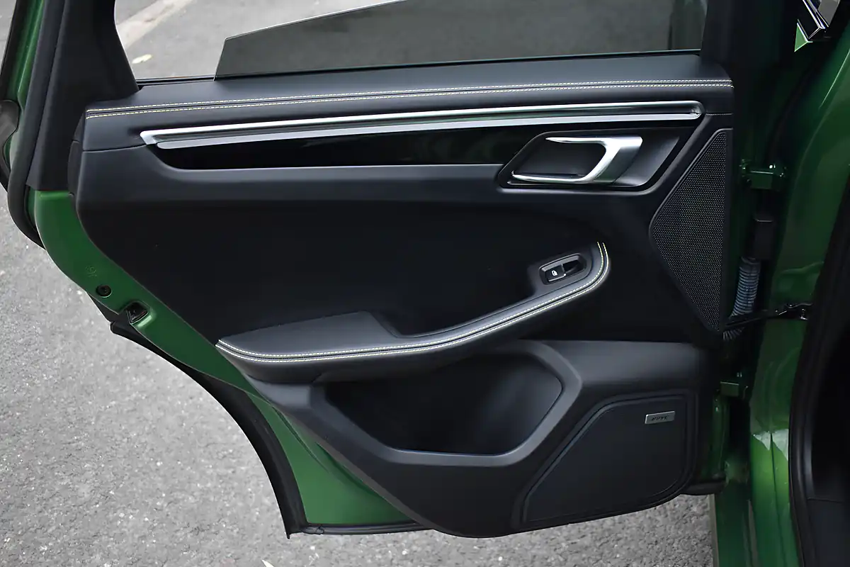 Used 2019 Porsche Macan S Mamba Green - Interior and Exterior details 14