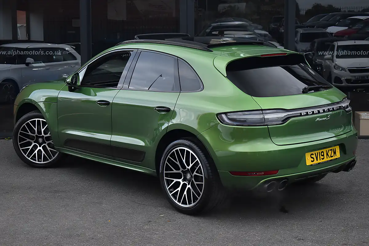 Used 2019 Porsche Macan S Mamba Green - Interior and Exterior details 2