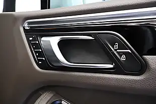 Used 2019 Porsche Macan S Silver - Interior and Exterior details 14