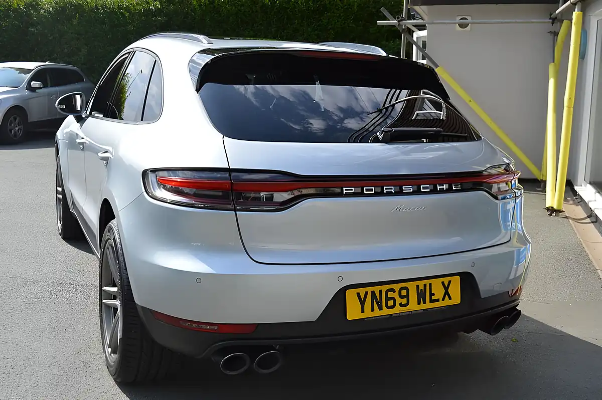 Used 2019 Porsche Macan Silver - Interior and Exterior details 9