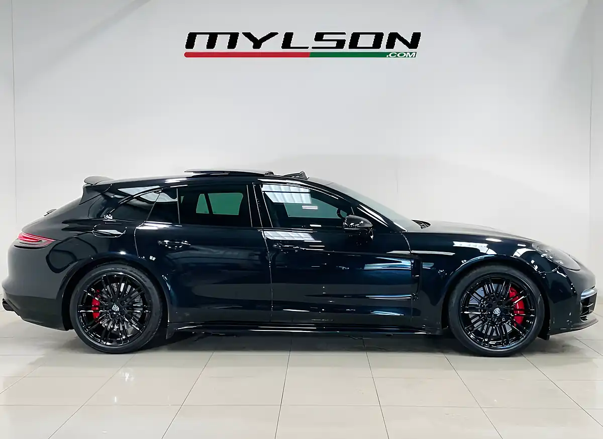 Used 2019 Porsche Panamera Sport Turismo Black - Interior and Exterior details 17