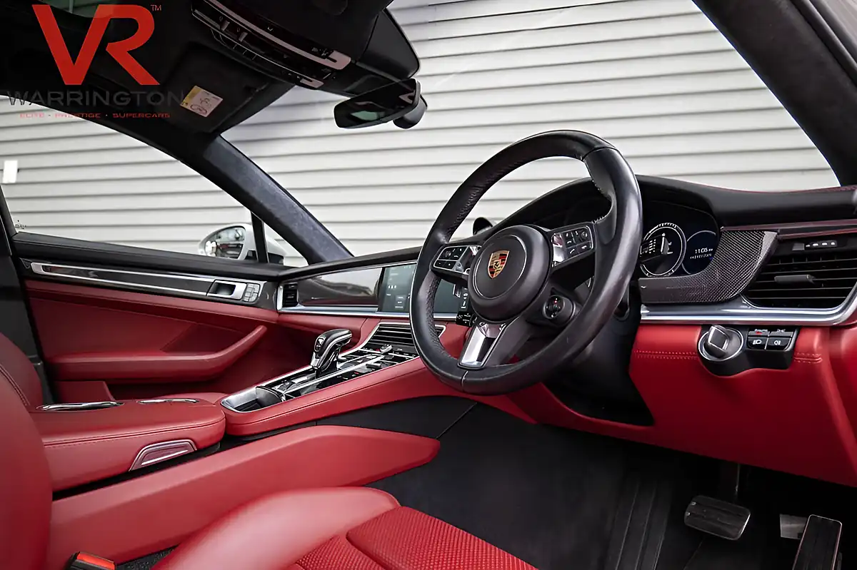 Used 2019 Porsche Panamera Turbo Crayon - Interior and Exterior details 9