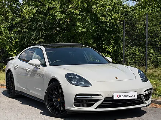 2019 Porsche Panamera 4.0T V8 Turbo