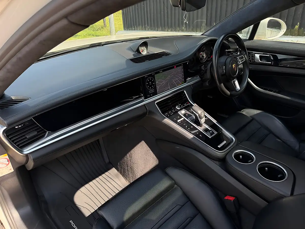 Used 2019 Porsche Panamera Turbo Grey - Interior and Exterior details 11