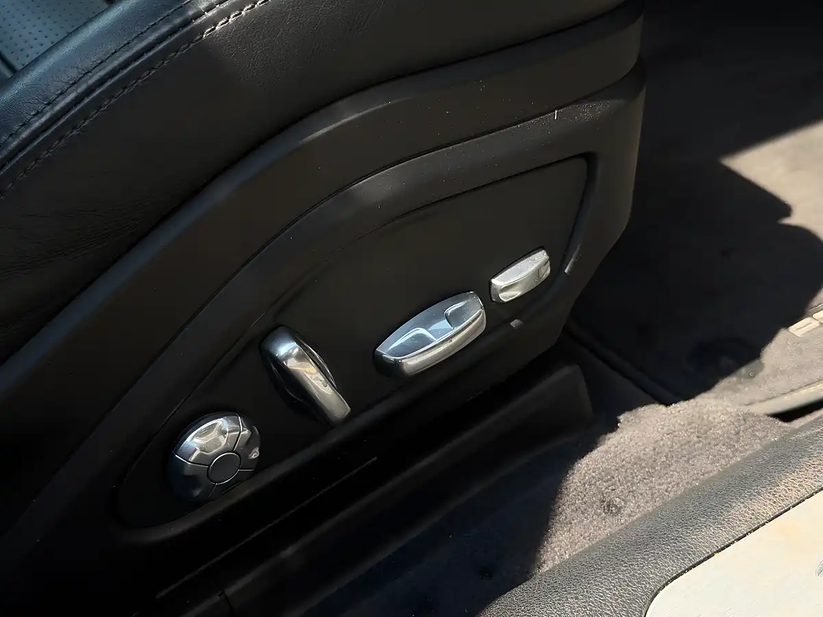 Used 2019 Porsche Panamera Turbo Grey - Interior and Exterior details 12