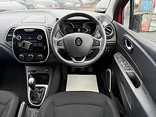 Used 2019 Renault Captur Energy Play Red - Interior and Exterior details 13
