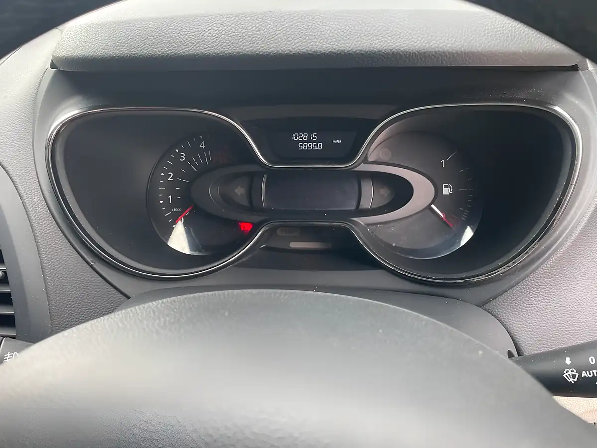 Used 2019 Renault Captur GT Line Blue - Interior and Exterior details 11