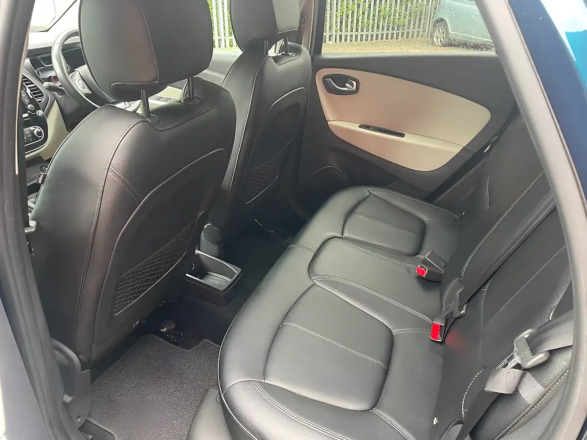 Used 2019 Renault Captur GT Line Blue - Interior and Exterior details 15