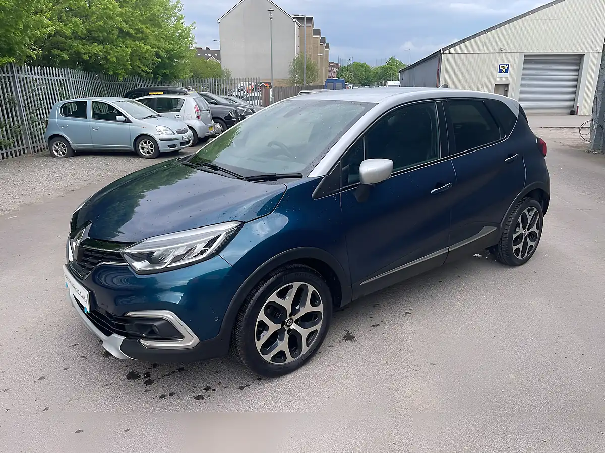 Used 2019 Renault Captur GT Line Blue - Interior and Exterior details 3