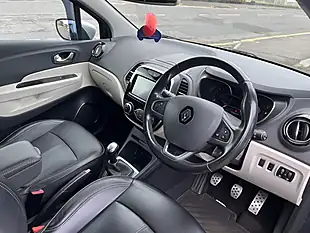 Used 2019 Renault Captur GT Line Blue - Interior and Exterior details 4