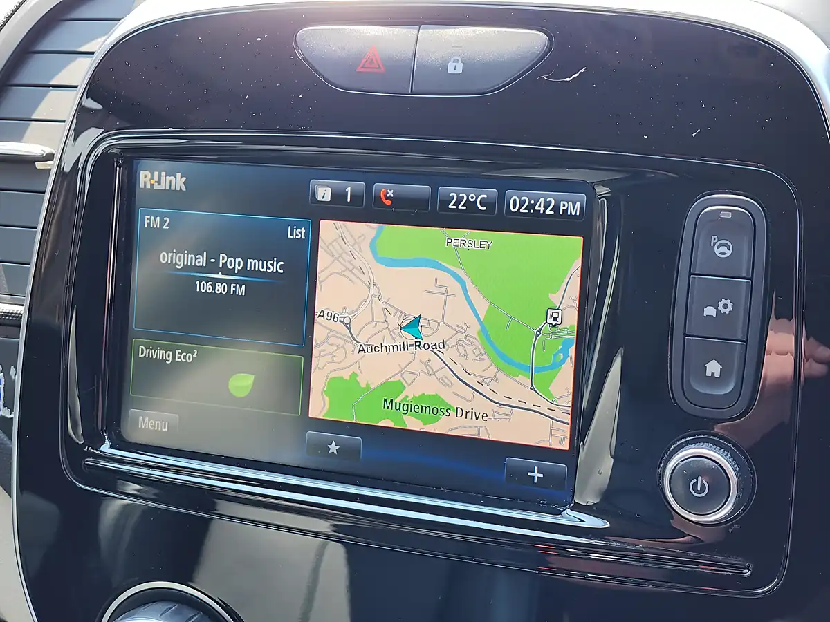 Used 2019 Renault Captur GT Line Blue - Interior and Exterior details 10