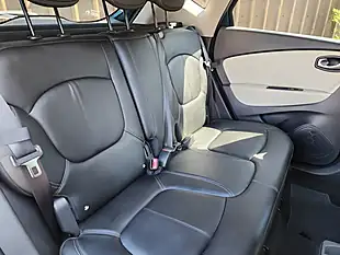 Used 2019 Renault Captur GT Line Blue - Interior and Exterior details 17
