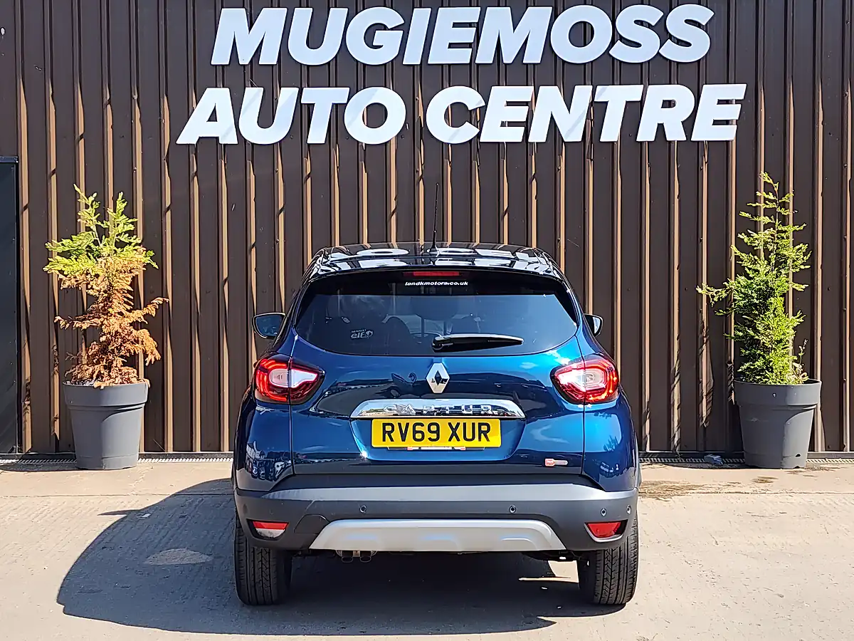 Used 2019 Renault Captur GT Line Blue - Interior and Exterior details 5