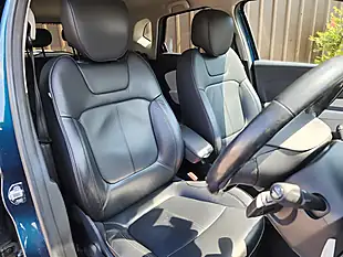 Used 2019 Renault Captur GT Line Blue - Interior and Exterior details 6