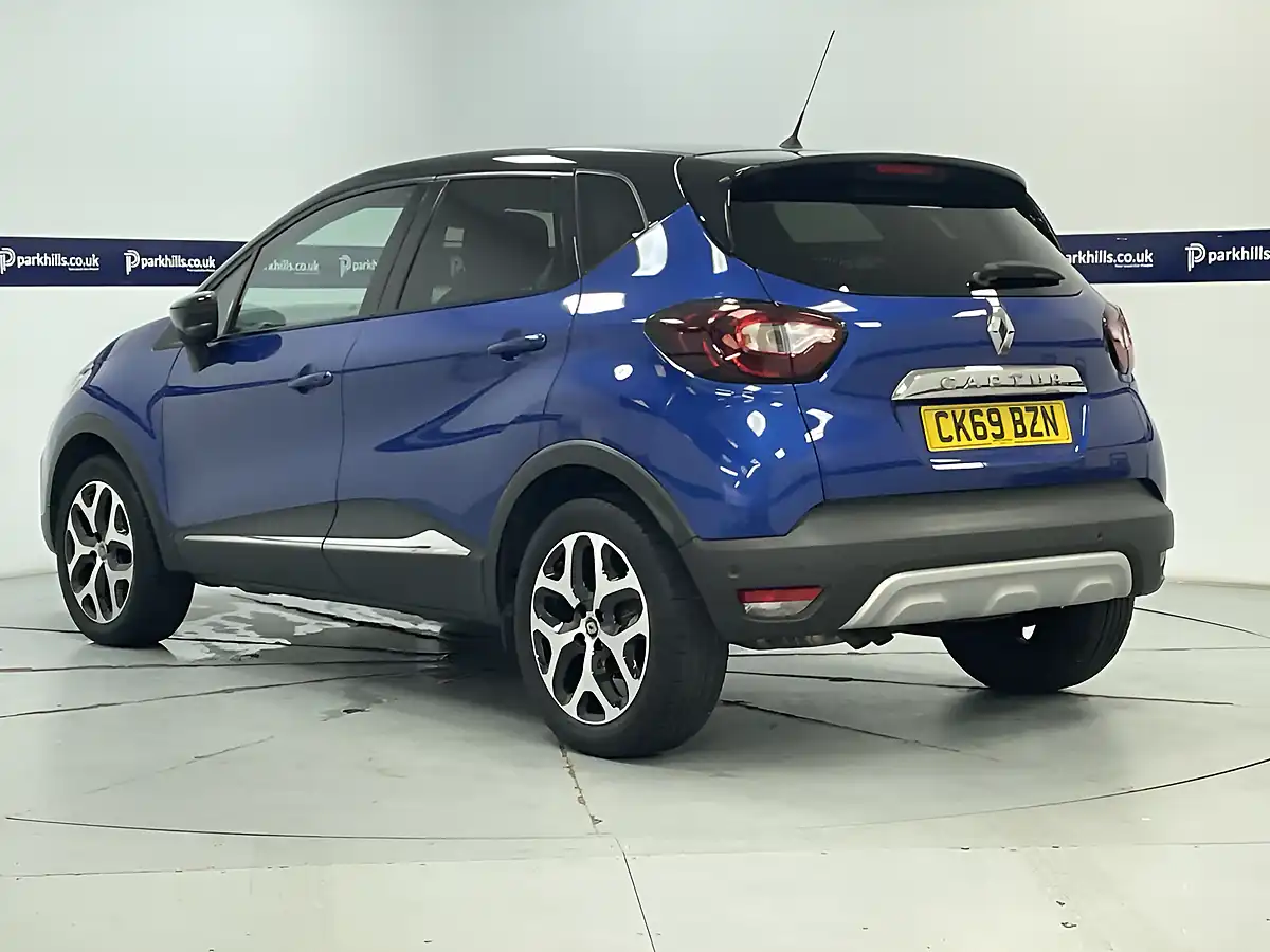 Used 2019 Renault Captur GT Line Boston Blue - Interior and Exterior details 4