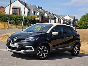 Used 2019 Renault Captur GT Line Diamond Black With Ivory Roof - Interior and Exterior details 3