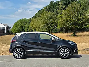 Used 2019 Renault Captur GT Line Diamond Black With Ivory Roof - Interior and Exterior details 8