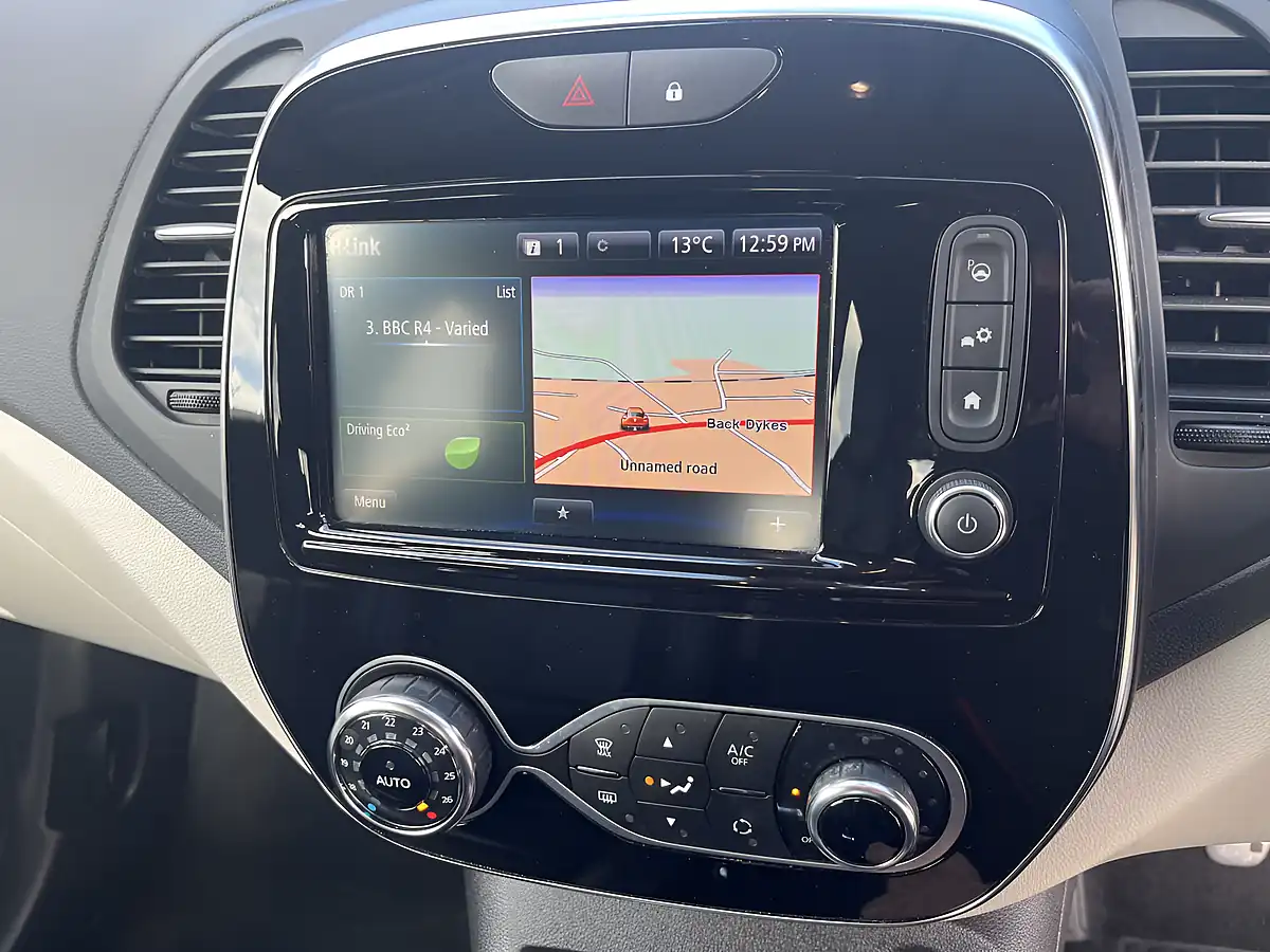 Used 2019 Renault Captur GT Line Diamond Black With Ivory Roof - Interior and Exterior details 11