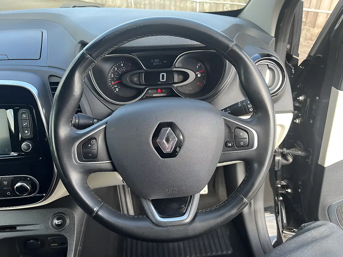Used 2019 Renault Captur GT Line Diamond Black With Ivory Roof - Interior and Exterior details 18