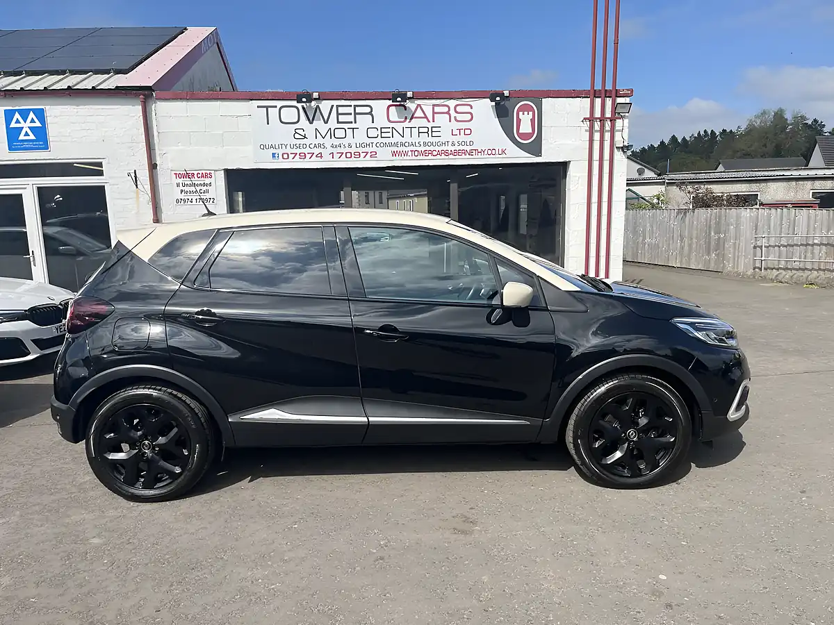 Used 2019 Renault Captur GT Line Diamond Black With Ivory Roof - Interior and Exterior details 2