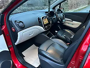 Used 2019 Renault Captur GT Line Flame Red - Interior and Exterior details 14