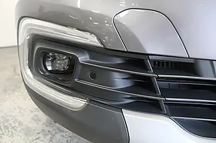 Used 2019 Renault Captur GT Line Grey - Interior and Exterior details 10