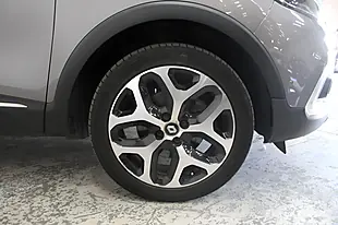 Used 2019 Renault Captur GT Line Grey - Interior and Exterior details 19