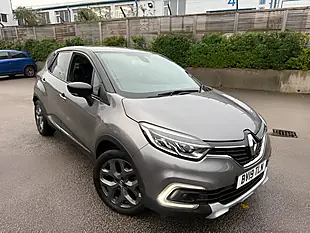 Used 2019 Renault Captur GT Line Grey - Interior and Exterior details 10