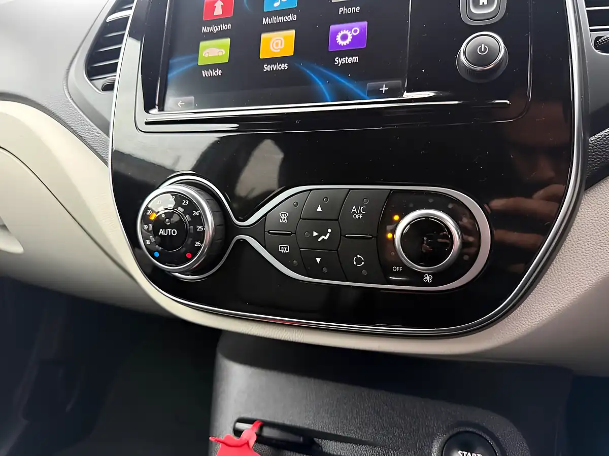 Used 2019 Renault Captur GT Line Grey - Interior and Exterior details 16