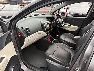 Used 2019 Renault Captur GT Line Grey - Interior and Exterior details 18